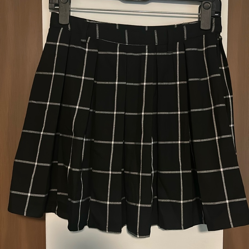 Plaid pleated mini skirt
